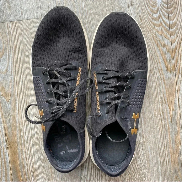 UNDER ARMOUR | Light &  Breathable Running Activity Shoes - Picture 4 of 8